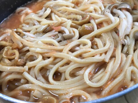 キノコ入り、トマトラーメン